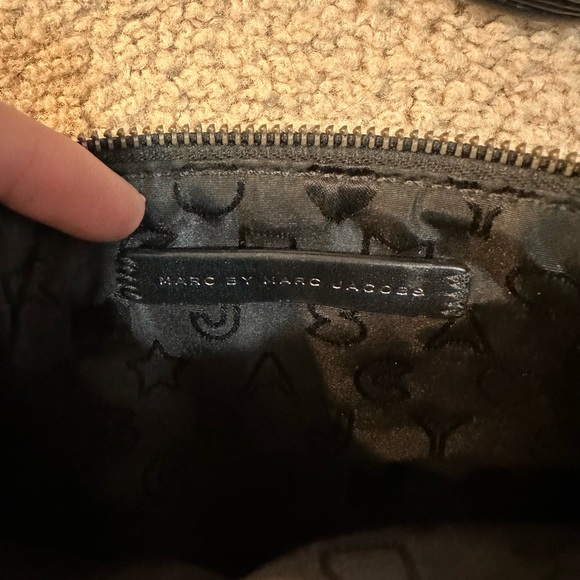 Marc By Marc Jacob’s black cross body - Picture 6 of 6